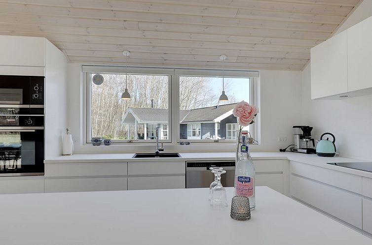 Vakantiehuis "Oke" - 350m from the sea