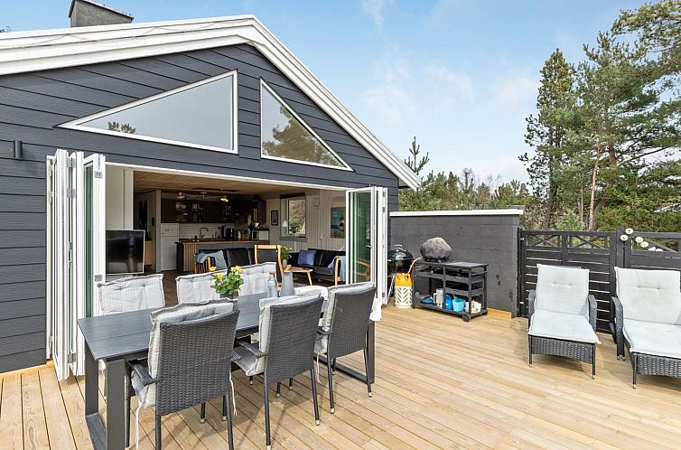 Vakantiehuis "Majken" - 300m from the sea