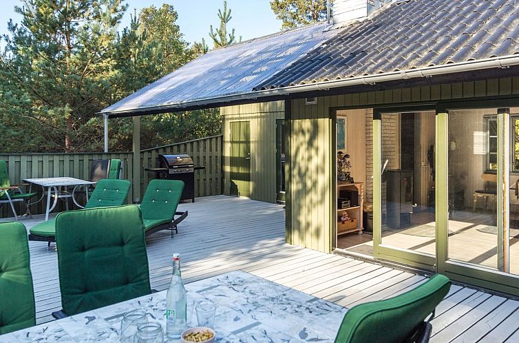 Vakantiehuis "Elona" - 950m from the sea