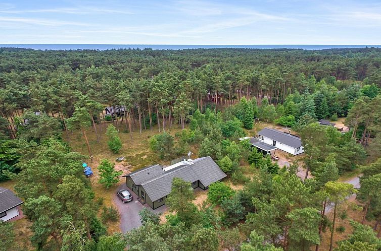 Vakantiehuis "Elona" - 950m from the sea