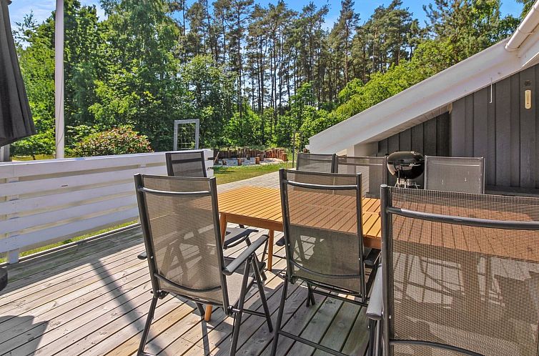 Vakantiehuis "Nikoletta" - 250m from the sea