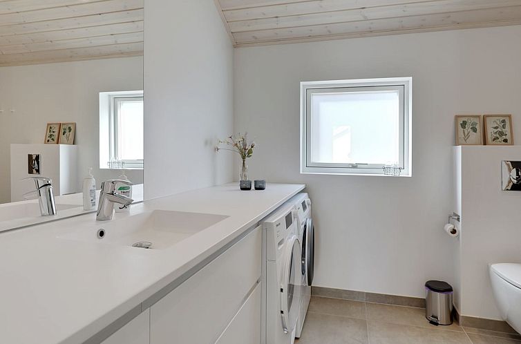 Vakantiehuis "Oke" - 350m from the sea