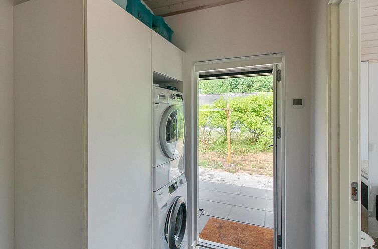 Vakantiehuis "Iivo" - 350m from the sea