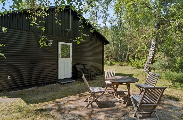 Vakantiehuis "Eirik" - 700m from the sea