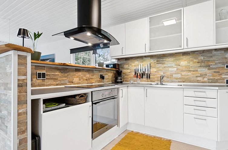 Vakantiehuis "Betti" - 700m from the sea