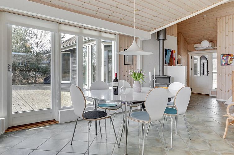 Vakantiehuis "Ansgar" - 150m from the sea