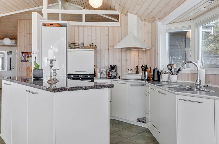 Vakantiehuis "Ansgar" - 150m from the sea