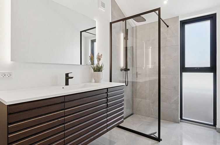 Vakantiehuis "Tove" - 350m from the sea