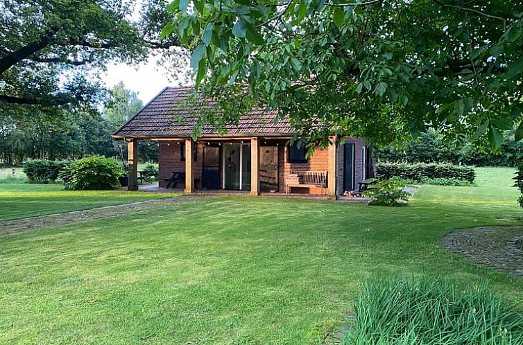 Cottage in Ruurlo in the Achterhoek with spacious garden and green surroundings in Gelderland.