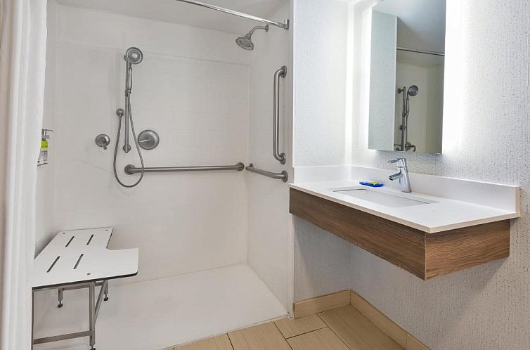 Holiday Inn Express - Waldorf, an IHG Hotel