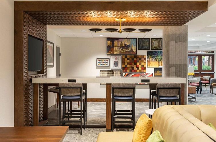 Hampton Inn Columbia Downtown Historic District