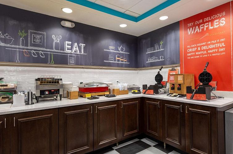 Hampton Inn Columbia I-26/Harbison Blvd