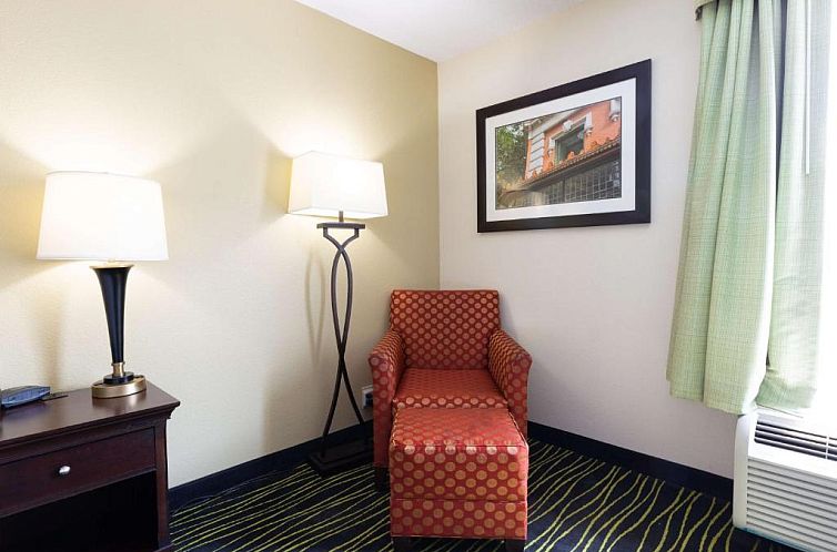 Hampton Inn Columbia I-26/Harbison Blvd