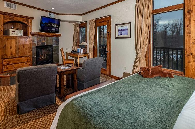 Lodge at Whitefish Lake