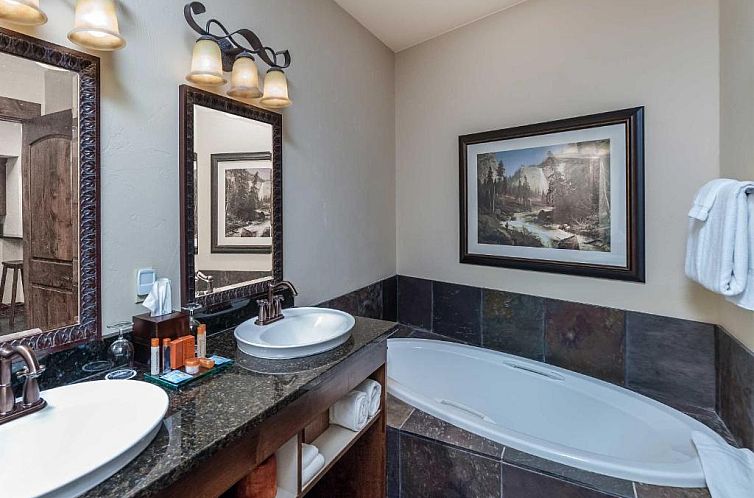 Lodge at Whitefish Lake