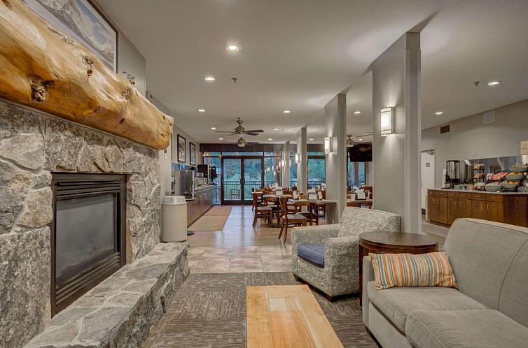 The Pine Lodge on Whitefish River, Ascend Hotel Collection