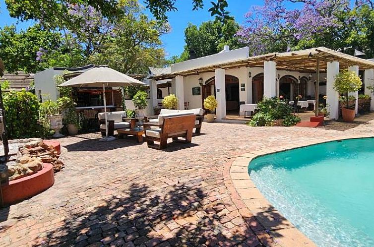 De Leeuwenhof Estate