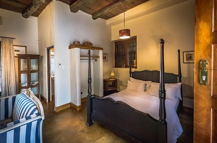 De Leeuwenhof Estate