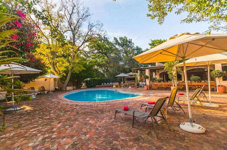 De Leeuwenhof Estate