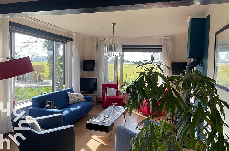 Prachtig 5 persoons vakantiehuis met hottub in Vorden,
