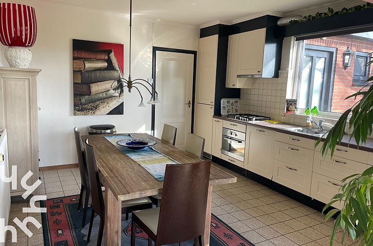 Prachtig 5 persoons vakantiehuis met hottub in Vorden,