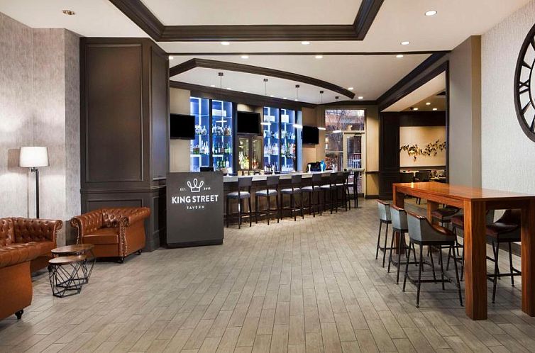 Hilton Alexandria Old Town