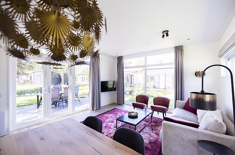 Alcon met sauna en sunshower