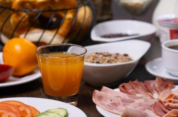 Orange Hotel und Apartments