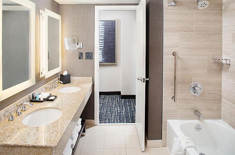 Crowne Plaza Annapolis, an IHG Hotel