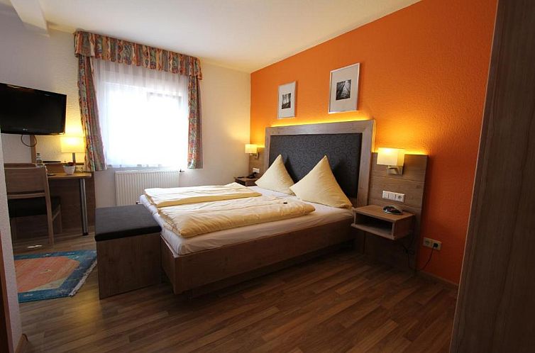 Weinhotel / Gasthaus zur Sonne