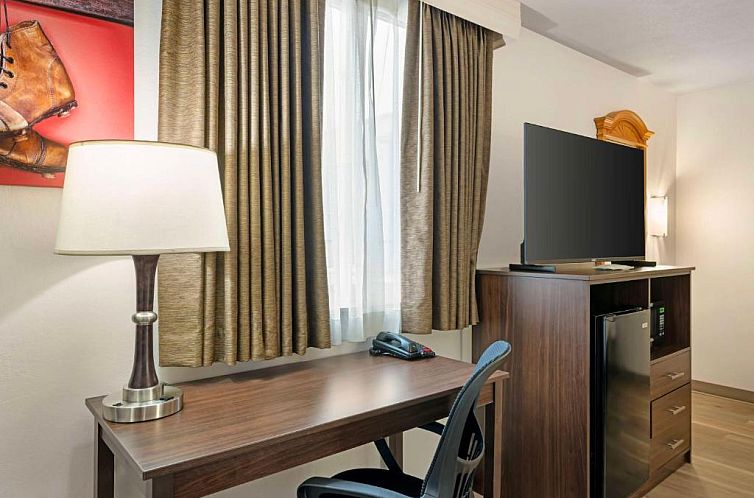 Best Western Green Bay Inn and Conference Center