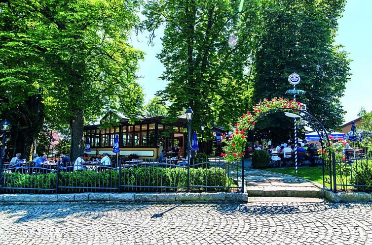 Hotel & Restaurant Waldschloss