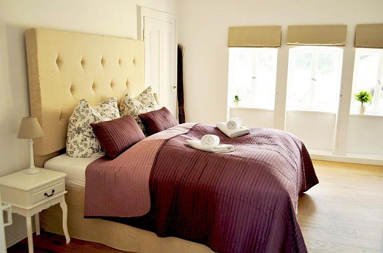 Art Hotel & Hostel