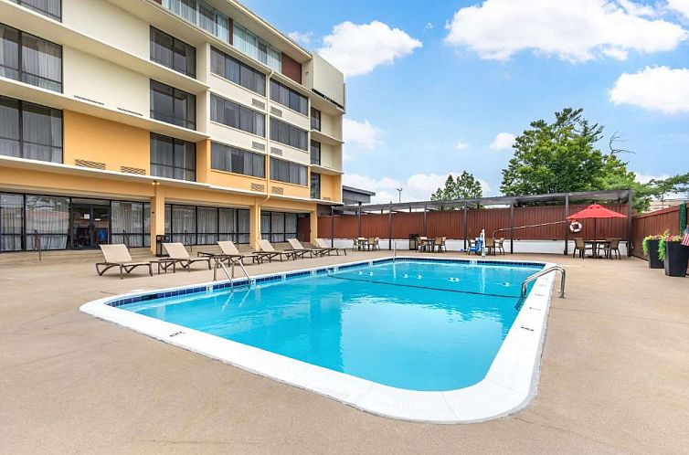 Quality Inn & Suites Laurel