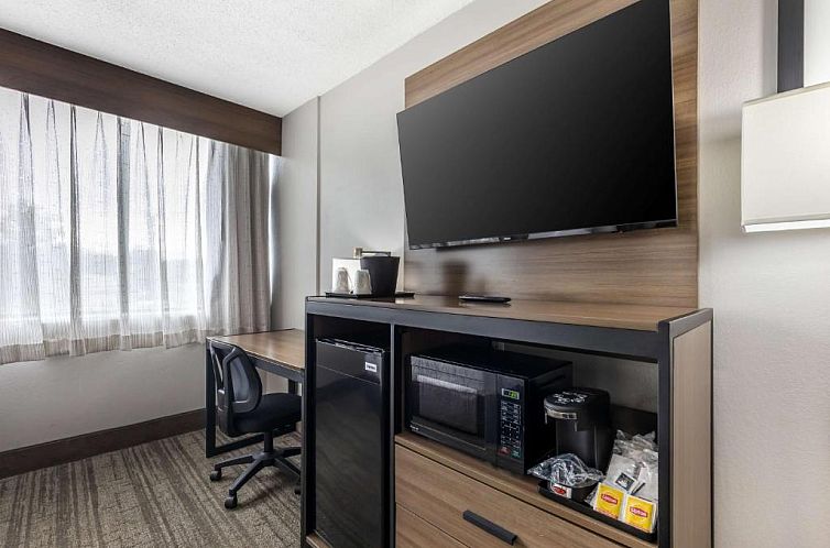 Quality Inn & Suites Laurel