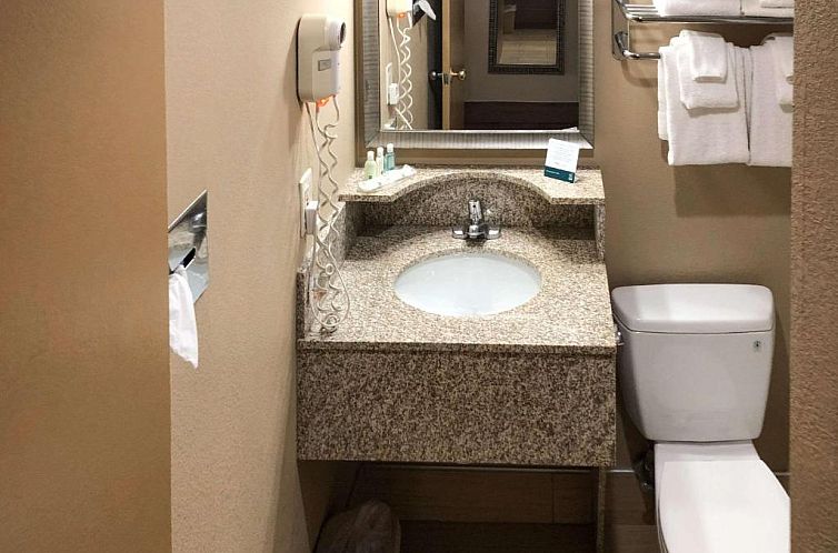 Quality Inn Near Joint Base Andrews-Washington Area