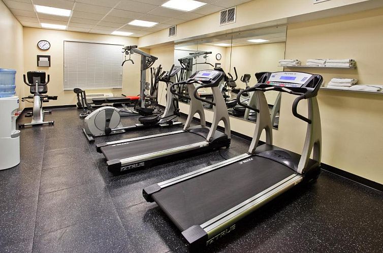 Country Inn & Suites by Radisson, Camp Springs (Andrews Air 