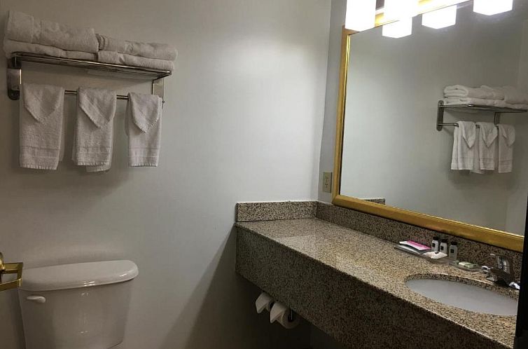 Country Inn & Suites by Radisson, Camp Springs (Andrews Air 