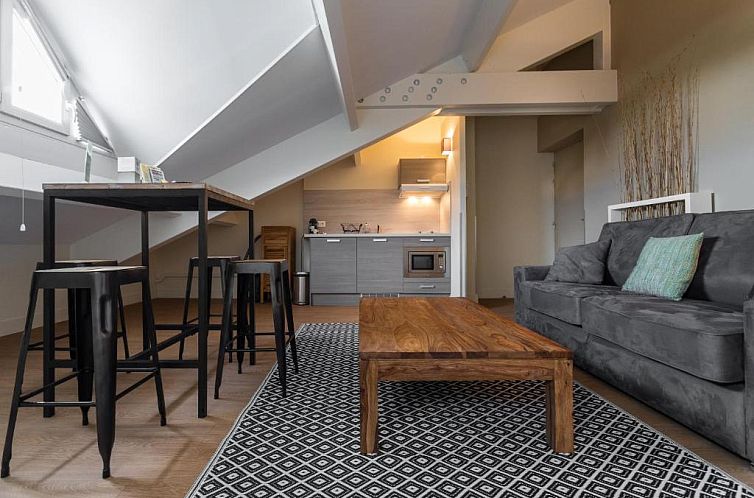 Florella Jean Jaures Apartment