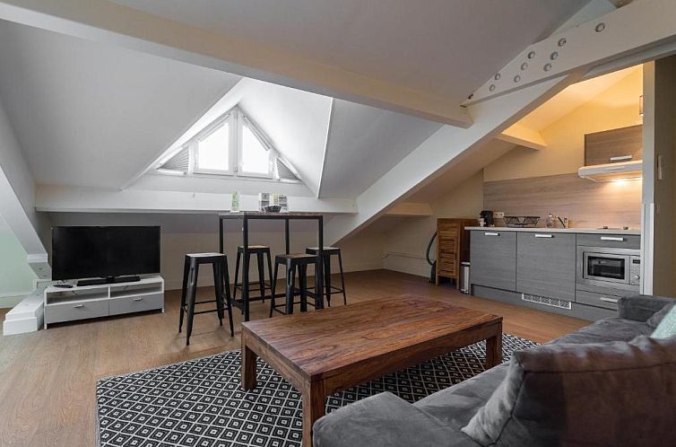 Florella Jean Jaures Apartment