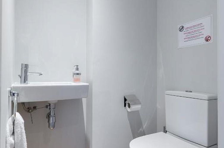 Florella Jean Jaures Apartment