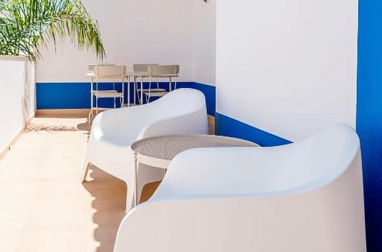 Oasis Beach Apartments