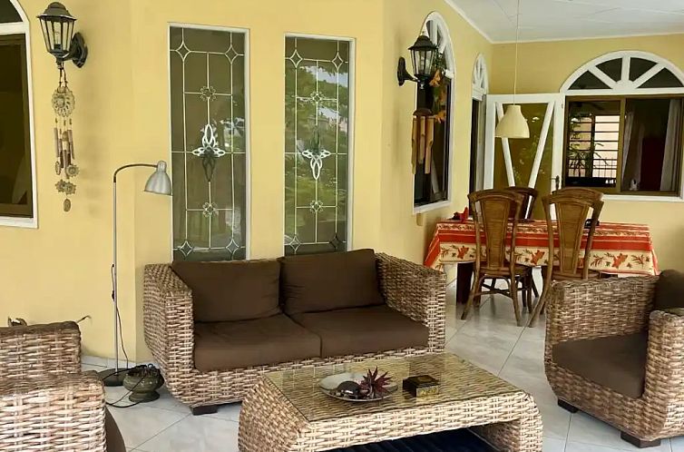 Knusse bungalow met prive zwembad