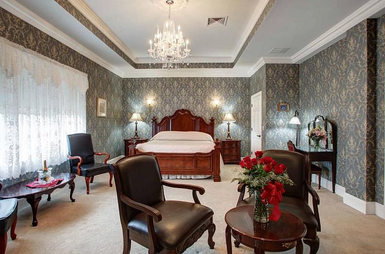 Wilbraham Mansion