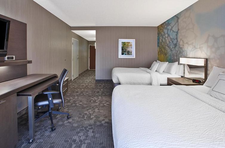 Courtyard by Marriott Somerset