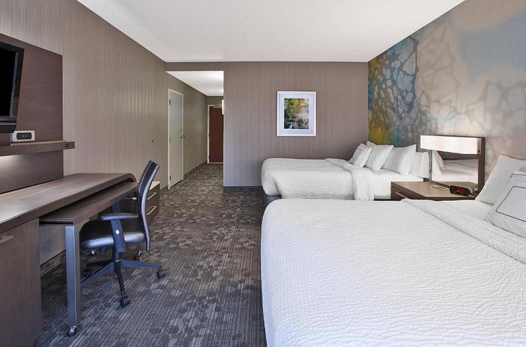 Courtyard by Marriott Somerset