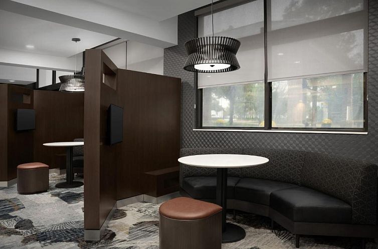 Courtyard Dallas Addison Quorum Drive