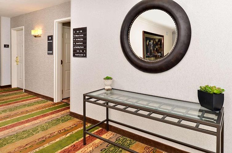 Hilton Garden Inn Addison