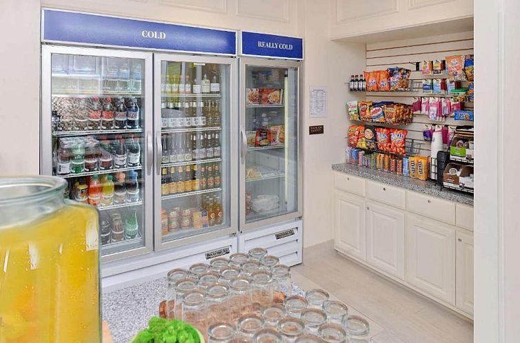 Hilton Garden Inn Addison