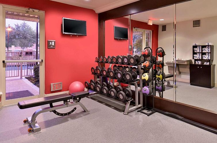 Hilton Garden Inn Addison